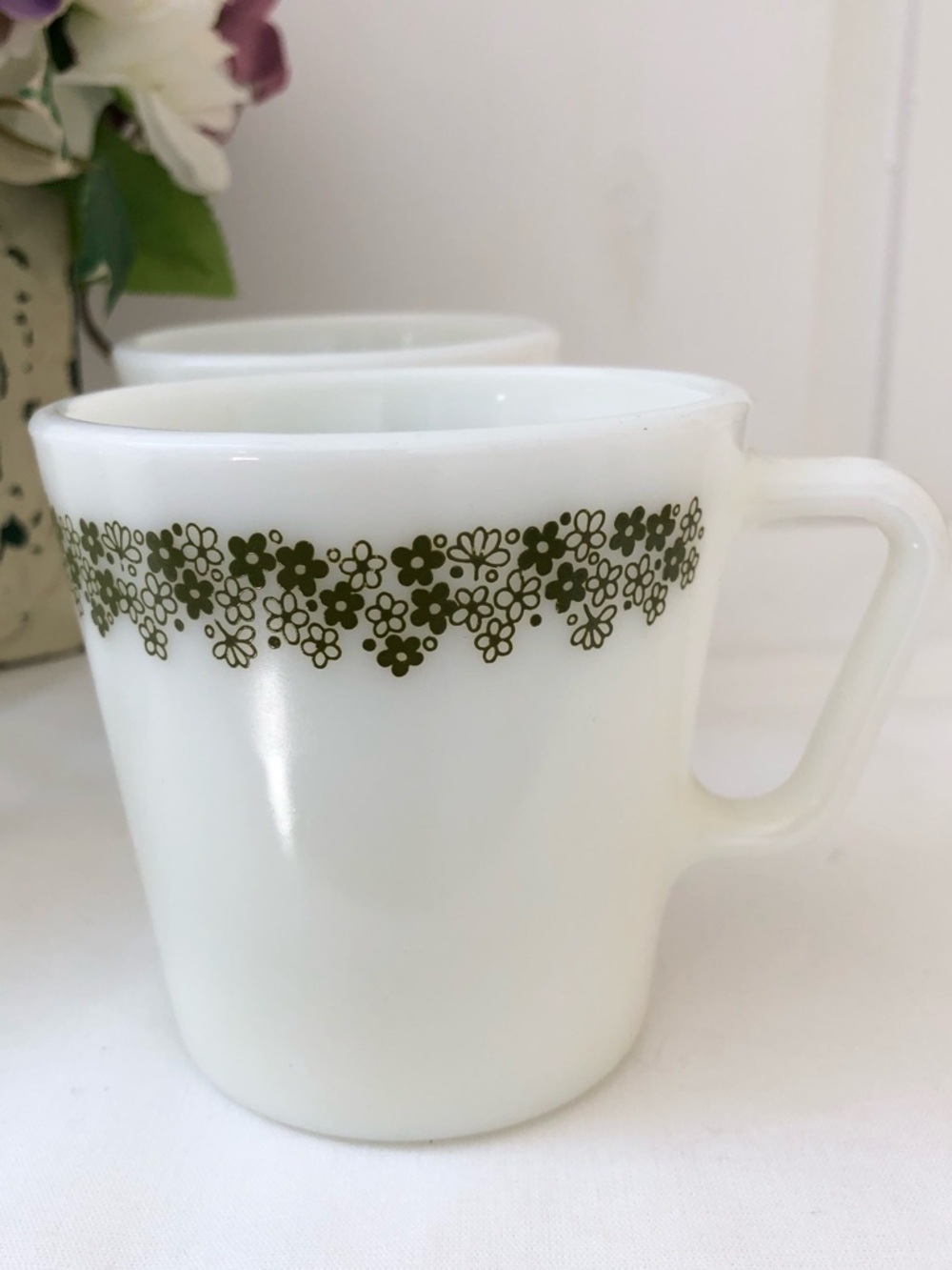 Vintage Pyrex Spring Blossom Milk Glass Three Cups Mugs - Picture 8 of 12